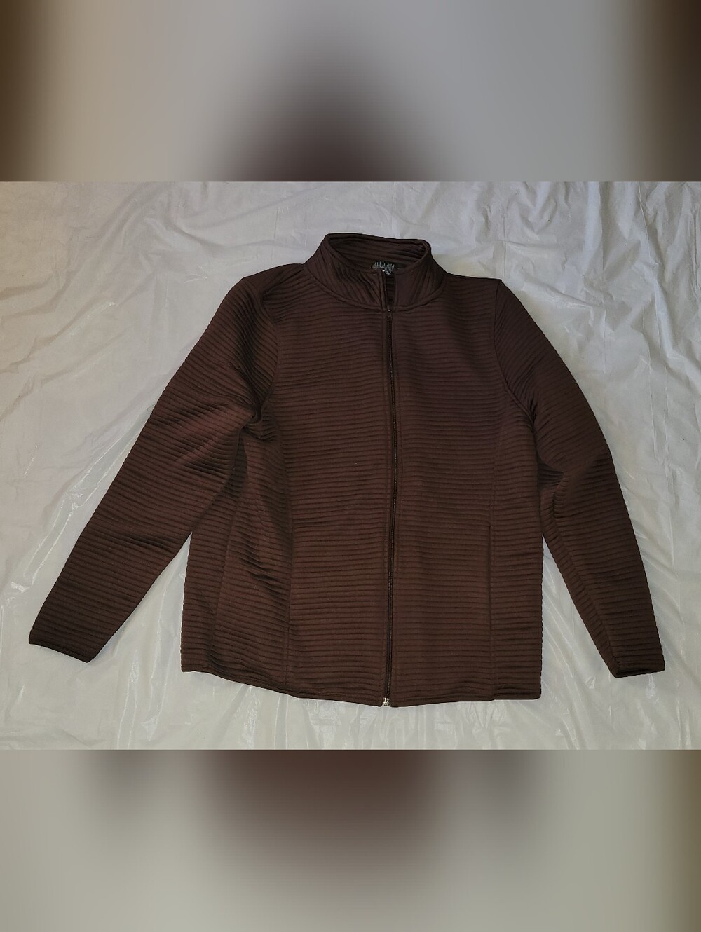 VOGO Athletica Ribbed Zip-Front Jacket in Deep Brown